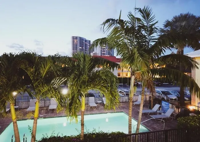 The Beach House At Seascape Steps From The Beach, Marina And Shops!