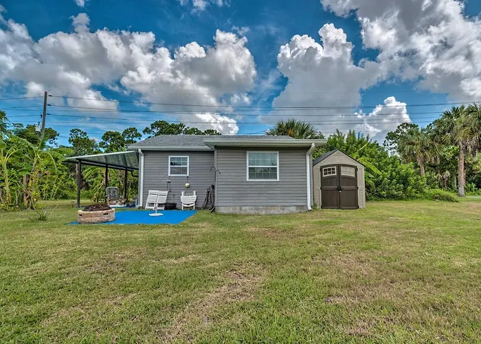 2 Mi To Beach: Canal-Front Home In Hudson!