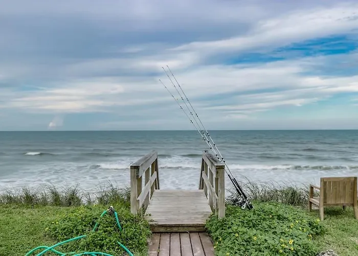 Oceanfront Elegance - Luxurious 6Br Beach House With Hot Tub & Spacious Balcony And Breathtaking Views!