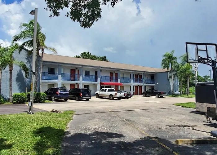 Lakeview Inn & Suites Okeechobee