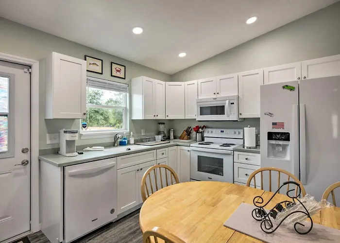 Family-Friendly Home, Walk To Steinhatchee River!