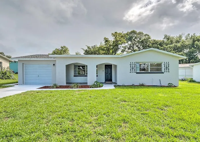 Contemporary Gem W/ Sun Room In Beverly Hills!