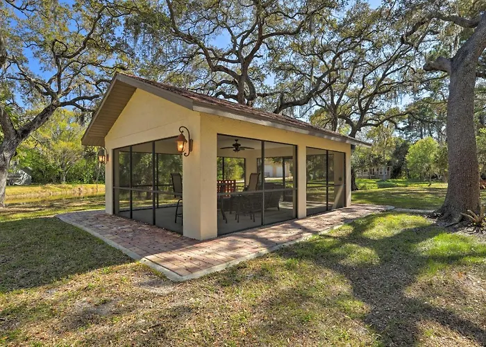 Largo Home + Outdoor Oasis: 'The Peacock Farm'