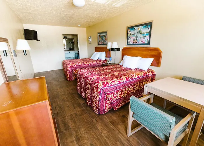 Summer Breeze Motel