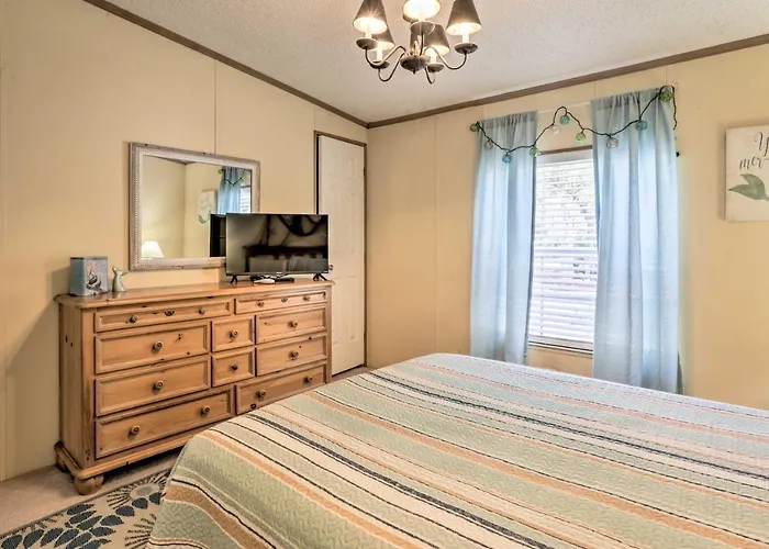 Steinhatchee Home W/ Boat Parking: 1 Mi To Marina