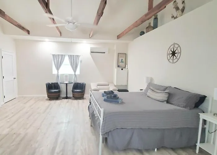 King Size Sassy Studio