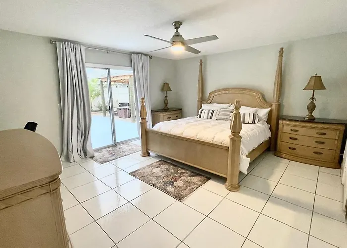 Perfect Jupiter Vacation House With Private Pool