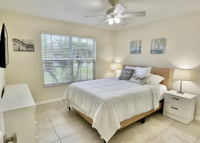 Perfect Jupiter Vacation House With Private Pool