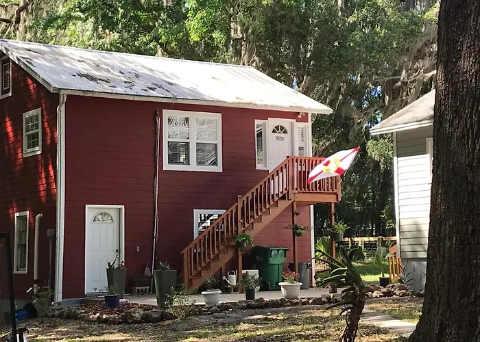 Micanopy Countyline Cottages
