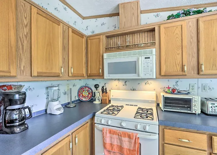 Bright Steinhatchee Home: Proximity To Ocean!