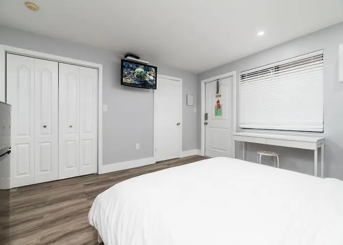 Shell On The Beach 105 - Renovated