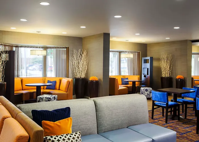 Courtyard By Marriott Miami Aventura Mall