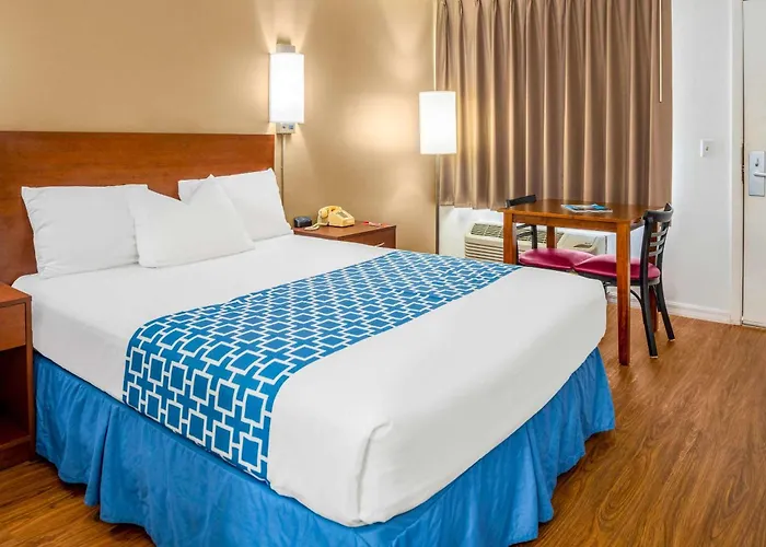 Econo Lodge Crystal River
