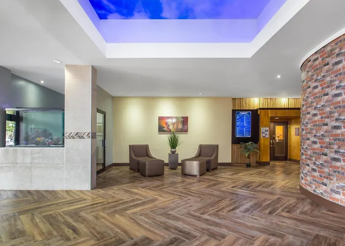 Ramada By Wyndham Tampa Westshore Airport South