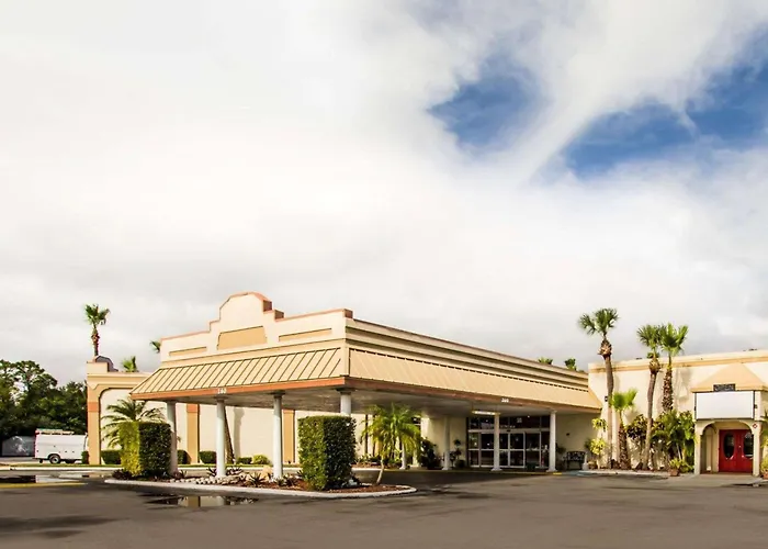 Island Hotel Of Space Coast