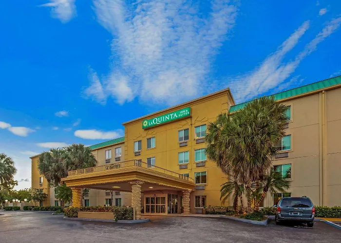 La Quinta By Wyndham Miami Cutler Bay