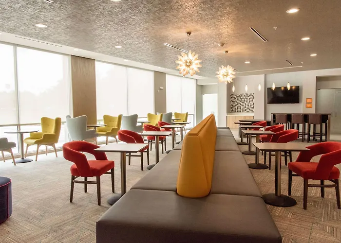 La Quinta Inn & Suites By Wyndham Lake City
