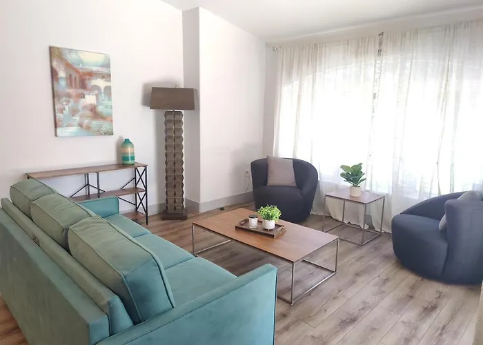 Spacious Oasis Updated Home 3 Bed 2 Bath -7 Min To Nokomis Beach