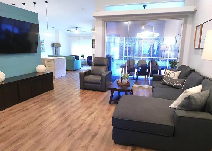 Spacious Oasis Updated Home 3 Bed 2 Bath -7 Min To Nokomis Beach