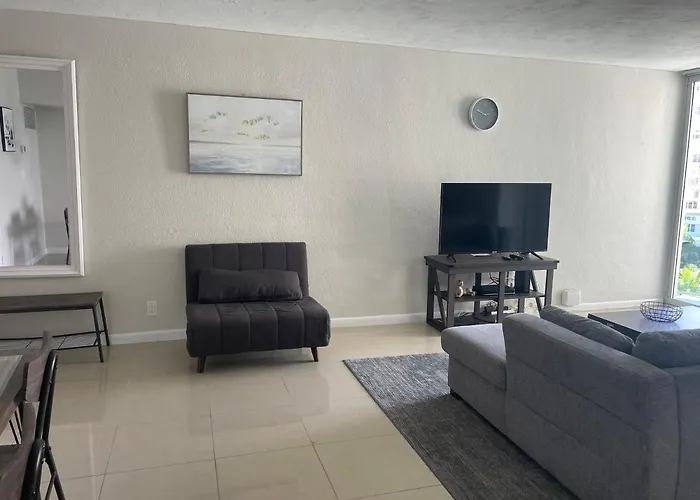 Spacious 1Br On The Beach, The Tides, Hollywood,Fl