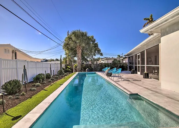 1 Mi To Deerfield Beach: Stylish Studio W/ Pool!