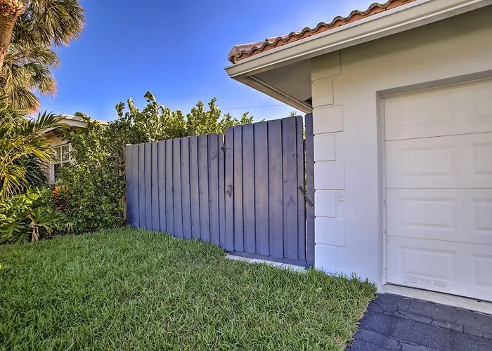 1 Mi To Deerfield Beach: Stylish Studio W/ Pool!
