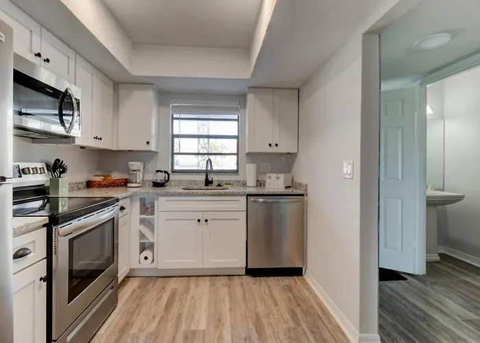 Green Palms Oceanfront 2 Bed Townhouse
