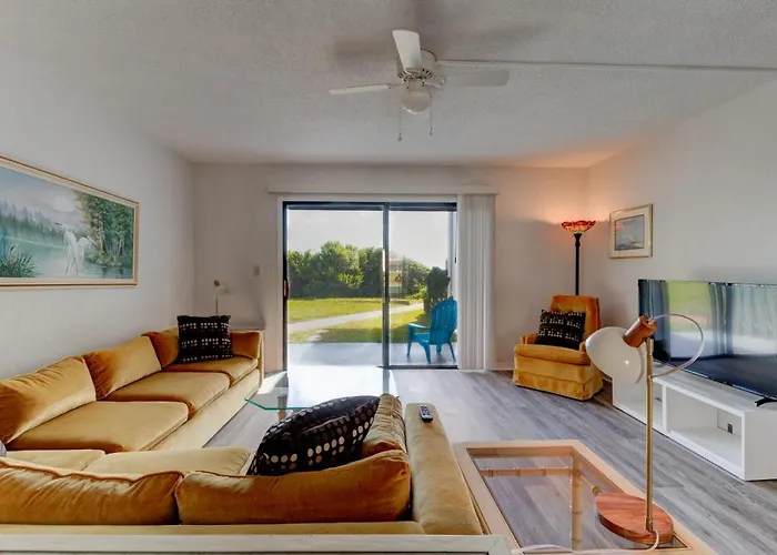 Blue Skies Oceanfront 2 Bedroom Townhouse