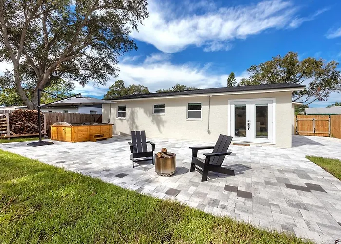 Modern Vacation Home 3Br 1Bth Close To Gulf Beach