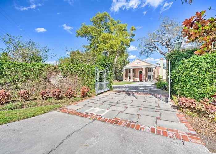 Lanai & Pool: Elegant Villa In Winter Haven!