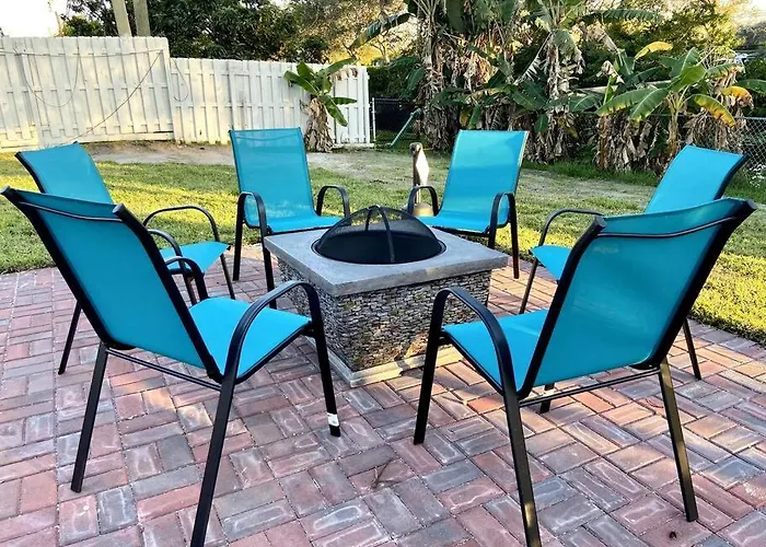 Home In West Palm Beach, Fl -Ware