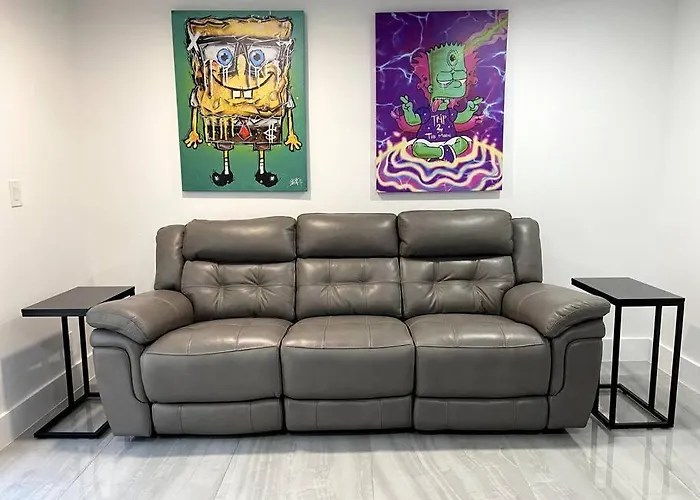 Home In West Palm Beach, Fl -Ware
