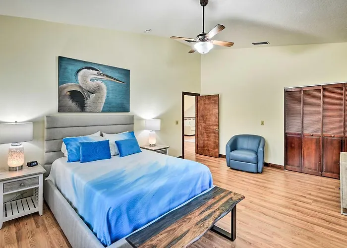 Riverfront Deland Home W/ Pool, Near Daytona!