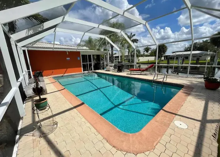 Heated Pool Paradise, Gulf Access, Pet Friendly