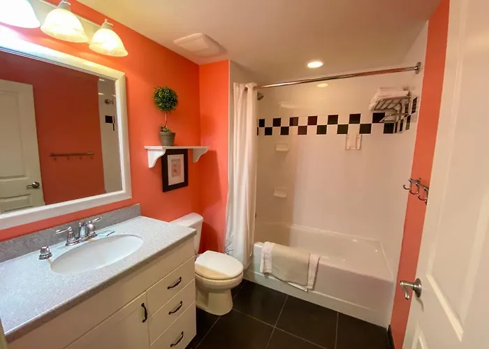 Harbour House At The Inn Unit 211 Condo