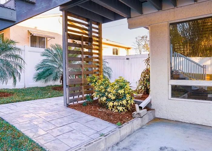 281 W Citrus
