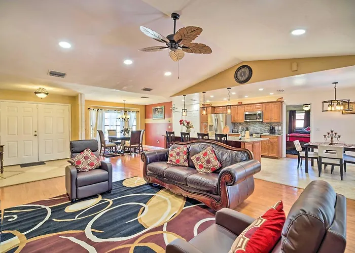Lanai, Pool & Gas Grill: Sebring Retreat!