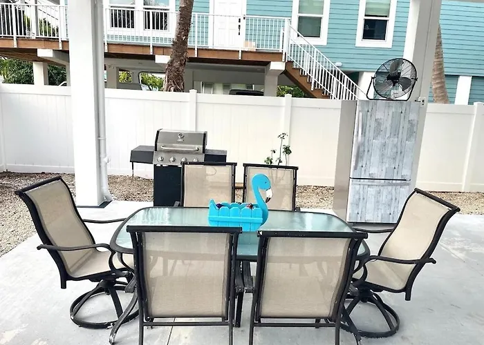 Casa Blue Flamingo - In The Florida Keys - Minutes From The Beach