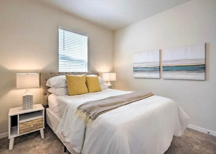 5 Bedroom Private Pool Home 15 Min To Disney World, Davenport