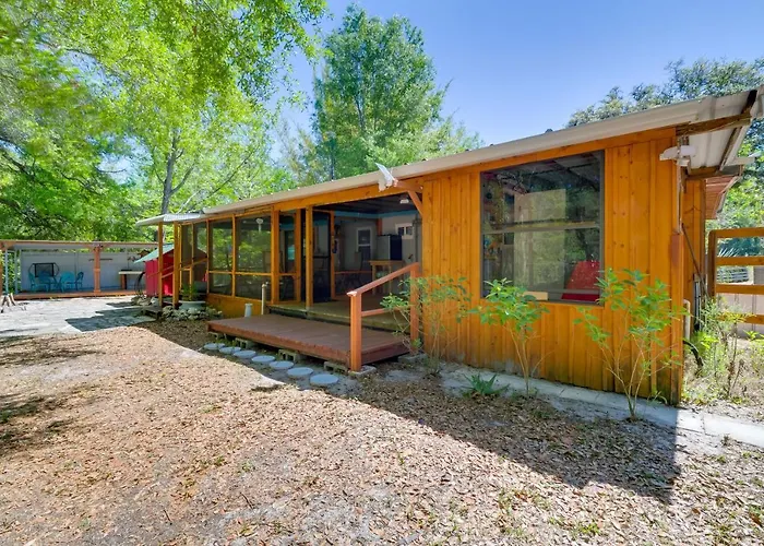 Fire Pit & Boat Dock: Peaceful Dunnellon Cabin!