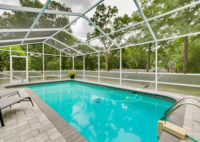 Lanai & Grill: Sunny Home Near Rainbow Springs!
