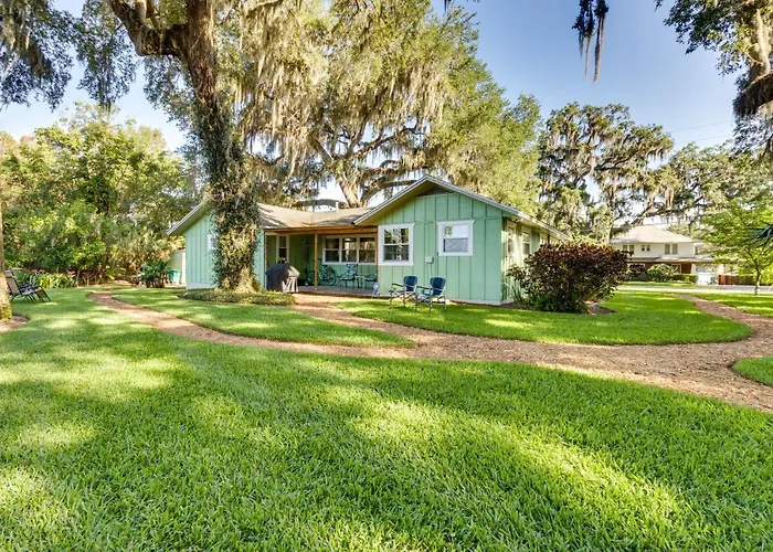 Walk To Lakes! Tropical Escape In Mount Dora