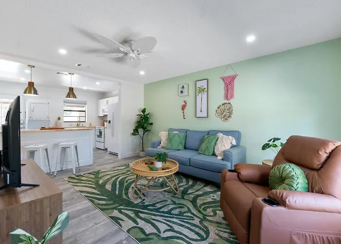 Paradise Palms- Tropic Suite- Pool - Steps To Ocean - 10 Min To Downtown