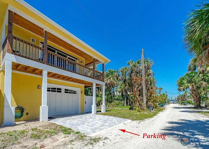 Dog Friendly Loft Steps From Beach With Gas Barbecue Grill And Upstairs Deck!