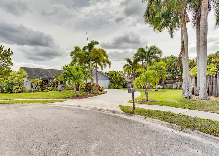 Wellington Vacation Rental: Private Saltwater Pool