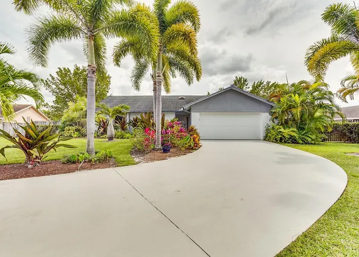 Wellington Vacation Rental: Private Saltwater Pool