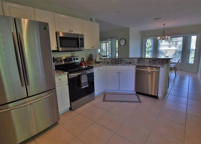 Florinda 3Bdr/2Bth 2Car Garage With New Pool