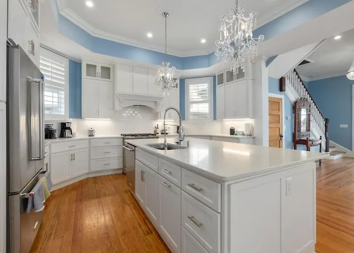 Historic St. Johns River Retreat | Dock, Boat Access & Pet Friendly