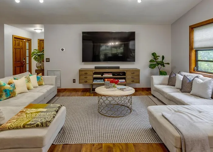 Pet-Friendly Wellington Vacation Rental On Canal!