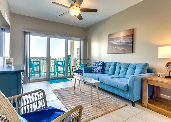 Bayfront Pensacola Beach Condo W/ Pool & Elevator